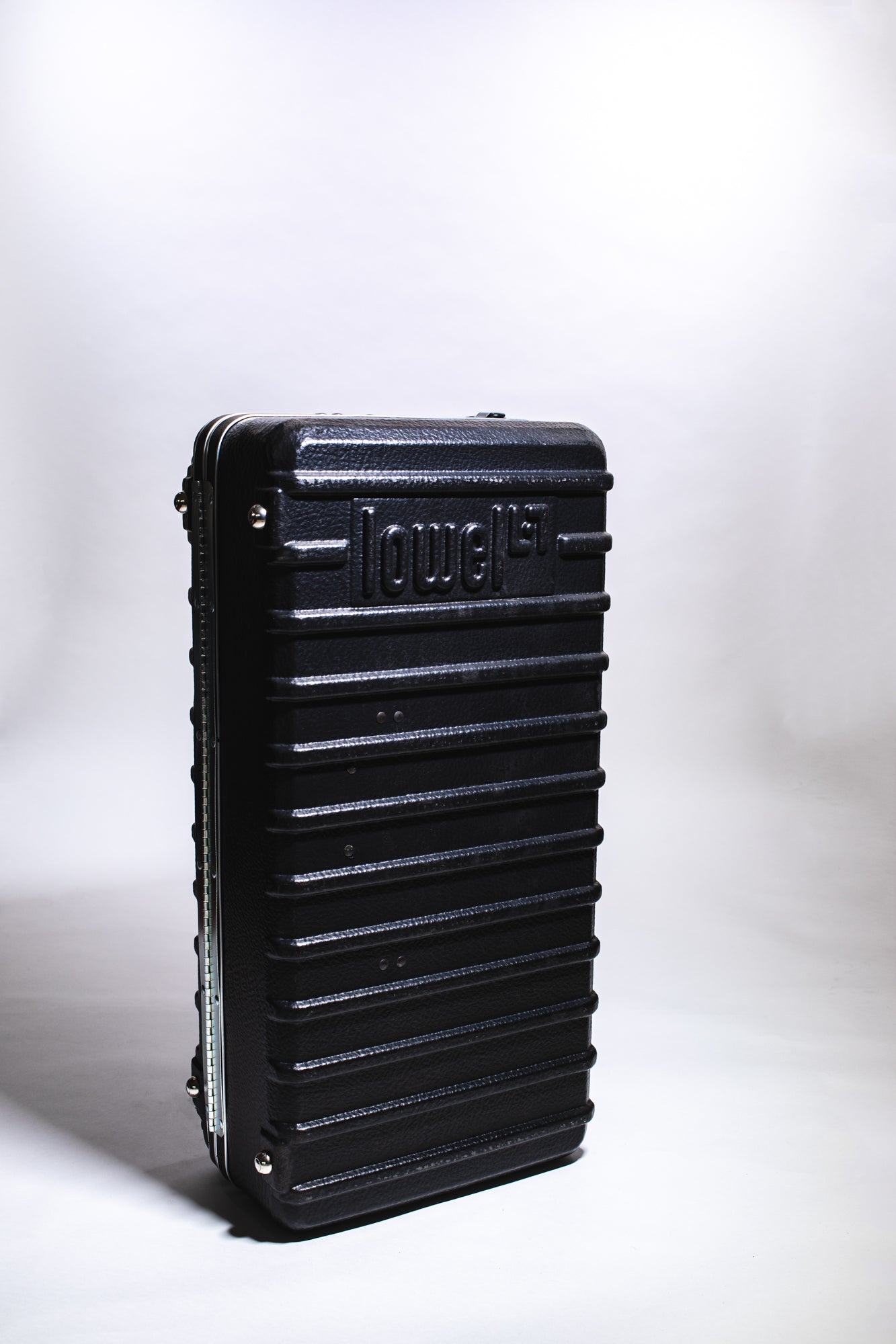 lowel-vip-84-go-case-transportkoffer-ohne-einsatz-schwarz image 2