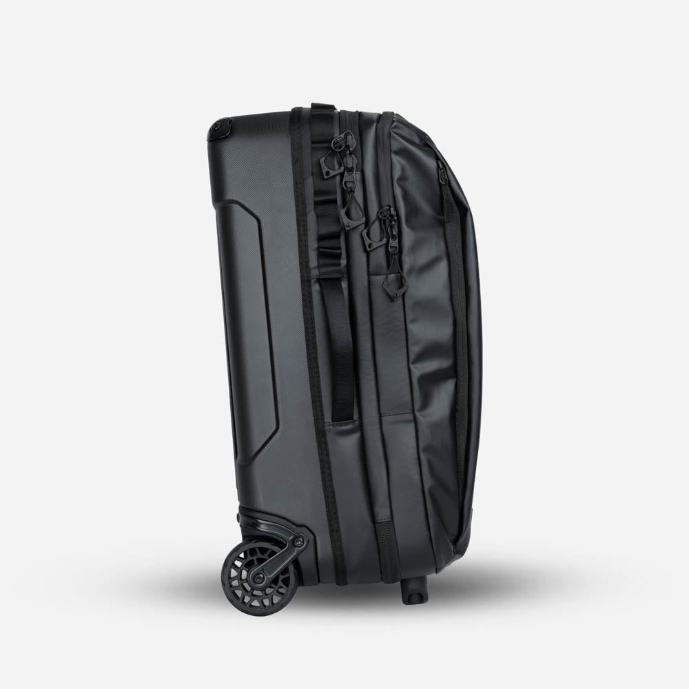 wandrd-transit-carry-on-roller-40l-photo-bundle image 6