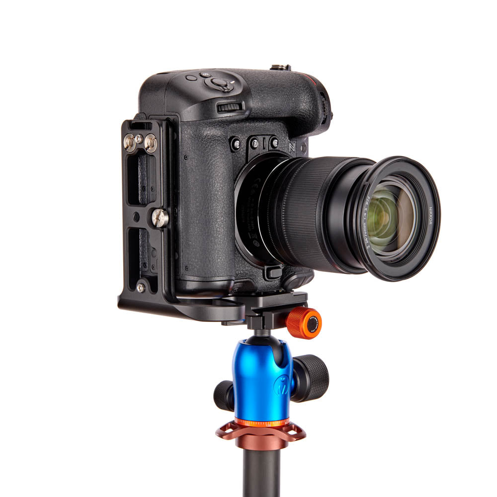 3-legged-thing-zaara-one-l-winkel-nikon-z9 image 8
