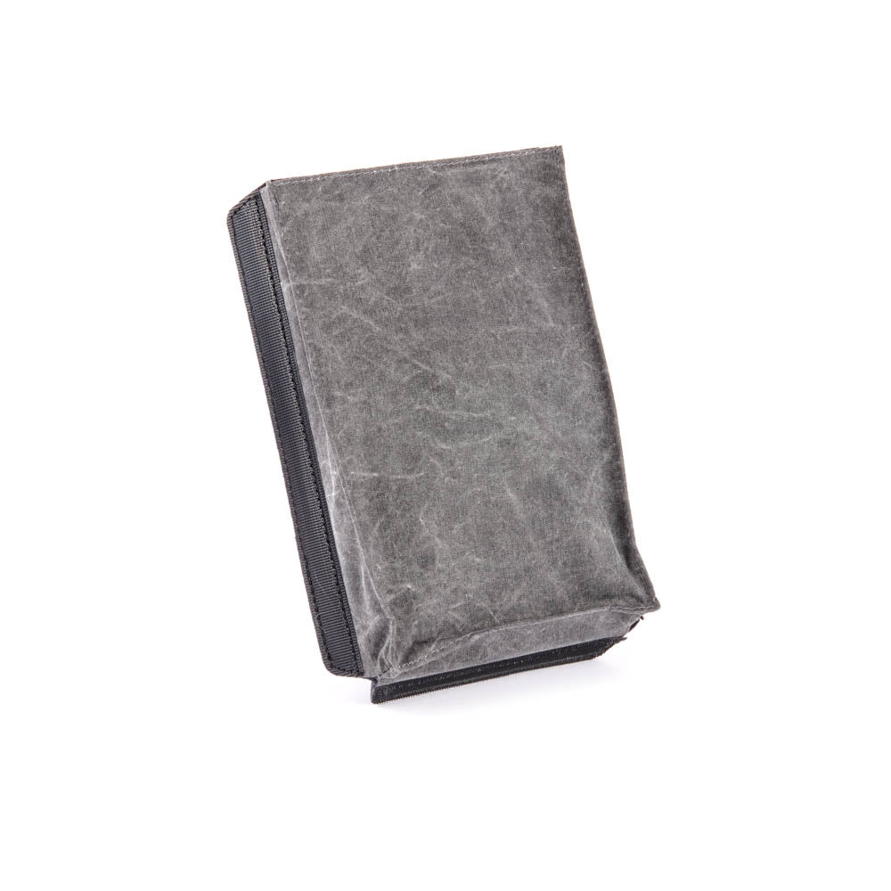 3-legged-thing-wraith-tall-pocket-divider-taschenteiler image 2