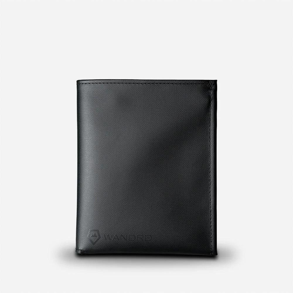 wandrd-transit-travel-wallet-reisegeldb-rse-airtag image 1