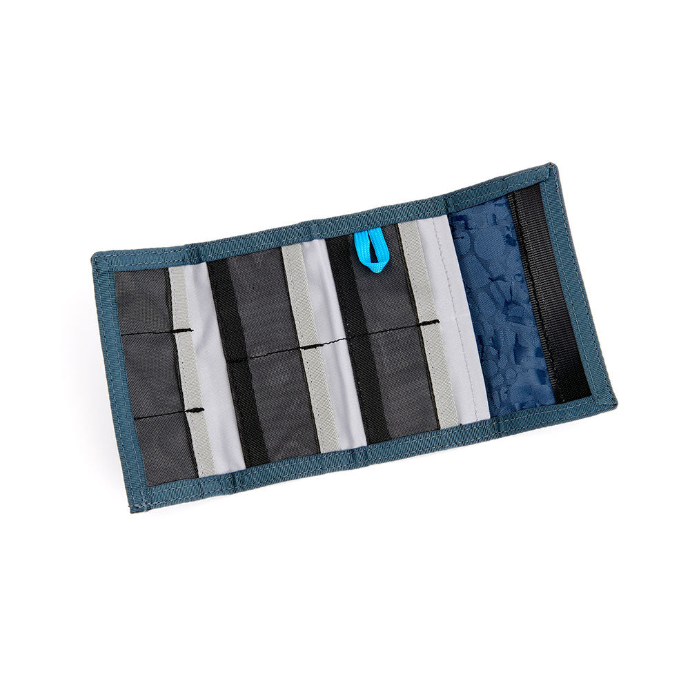3-legged-thing-toxic-speicherkarten-etui-onyx image 5