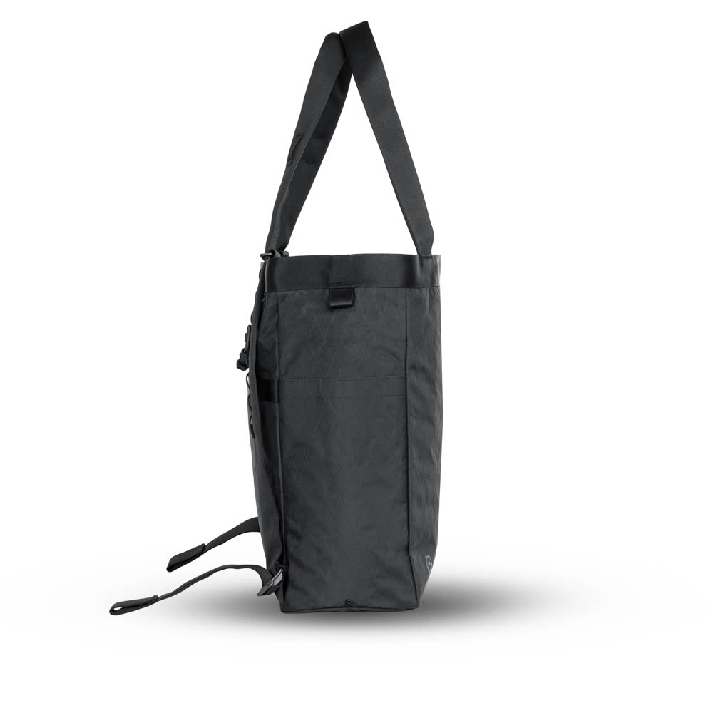 wandrd-transit-line-tote-backpack-rucksack-travel-schwarz image 4