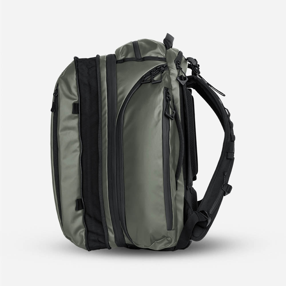 wandrd-transit-travel-backpack-35l-rucksack-wasatch-green image 6