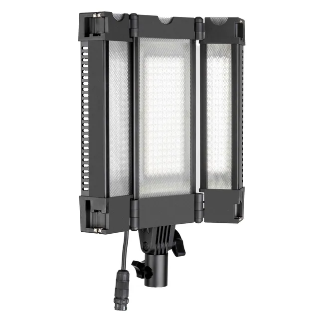 lowel-tota-led-xl-tageslichtleuchte image 1